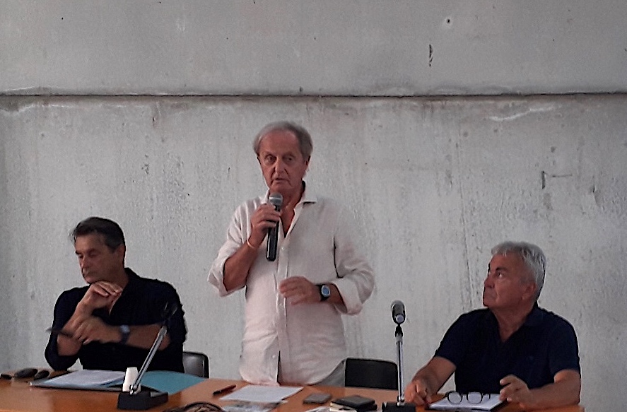 Convegno “L’agricoltura del post alluvione", da sinistra nella foto: Roberto Scozzoli, Aproniano Tassinari, presidente di Uncai, e Lamberto Pettirossi.