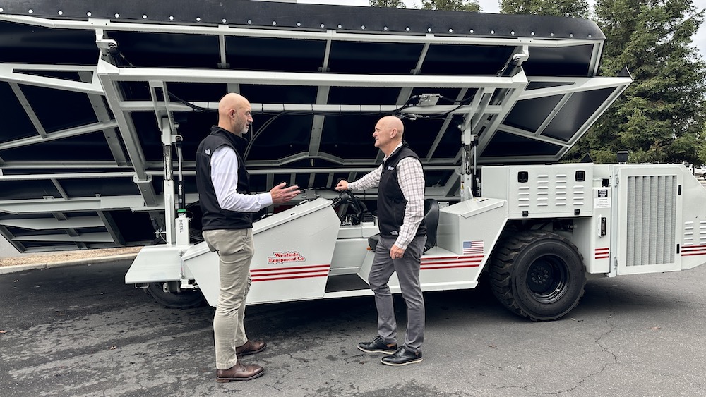 Roel Zeevat, CEO di Oxbo (a destra nella foto) e Robert Huxkaby, CEO di Westside Equipment Company 