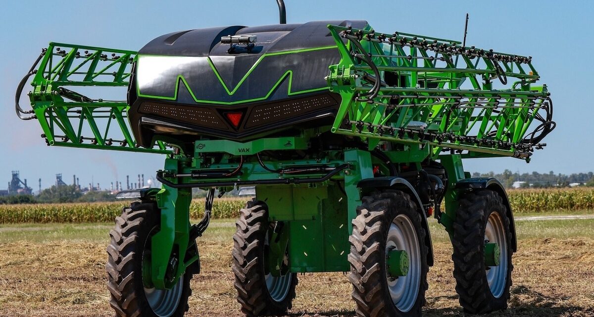 Metalfor: VAX, il robot argentino in grado di fertilizzare, irrorare, seminare e raccogliere