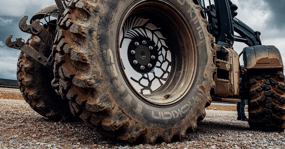 Nokian Tyres - Heavy Tyres